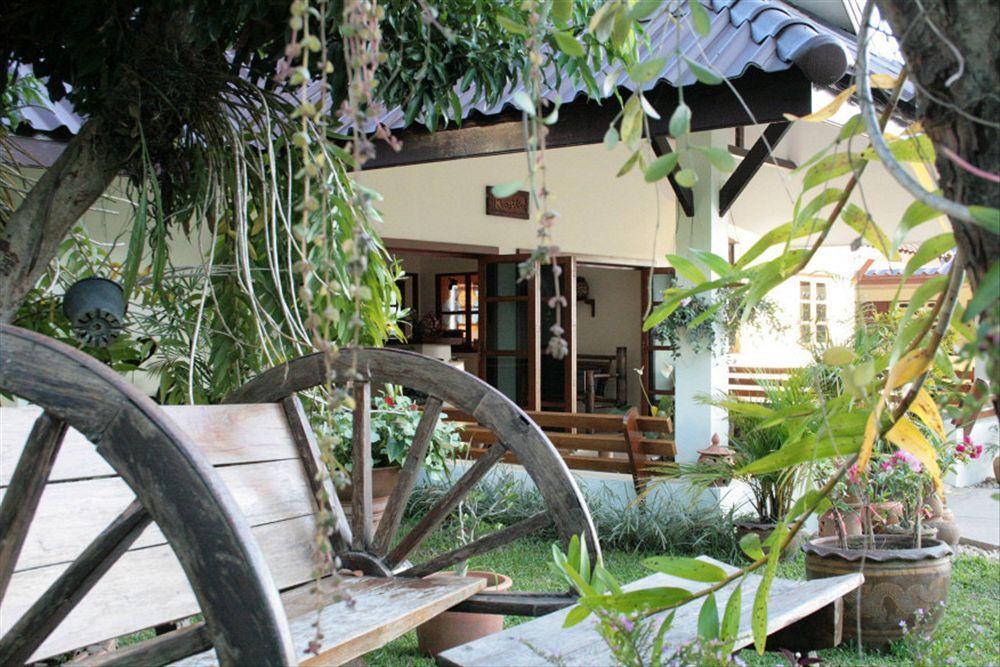 Maekok River Village Resort Mae Ai Exterior photo
