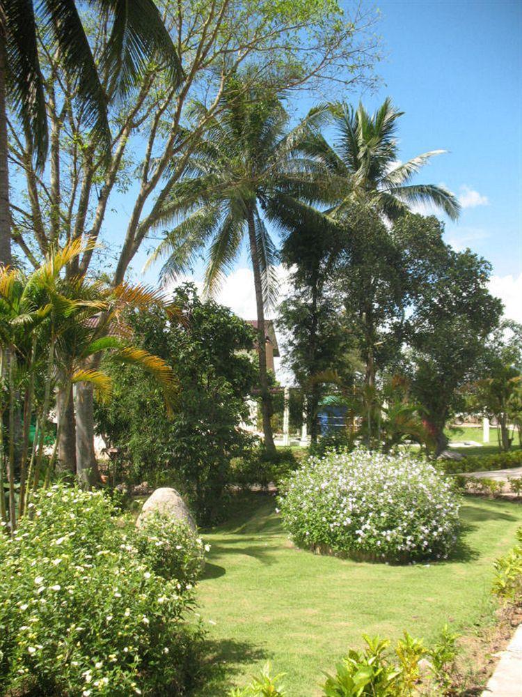Maekok River Village Resort Mae Ai Exterior photo
