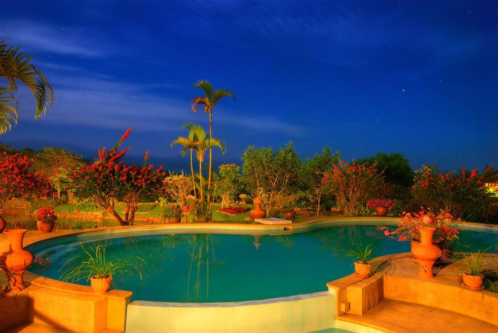 Maekok River Village Resort Mae Ai Exterior photo